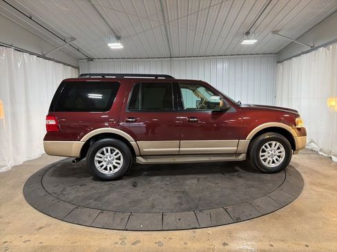 Used 2011 Ford Expedition XLT w/ 201A Rapid Spec Order Code image 10