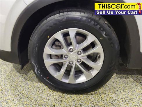 Used 2019 Hyundai Santa Fe SE FWD image 22