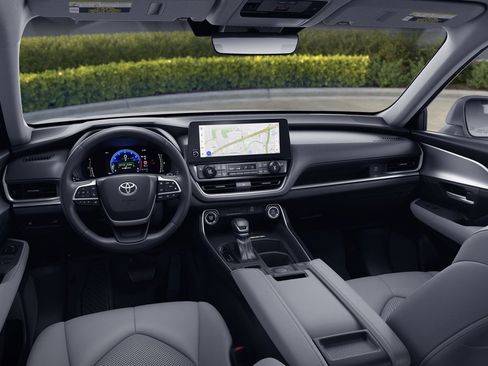 New 2026 Toyota Grand Highlander XLE image 18