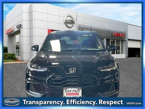 Used 2024 Honda HR-V Sport image 2