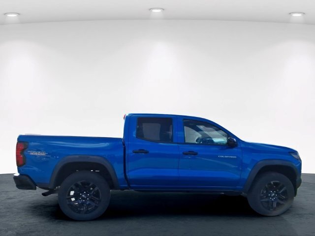 Used 2024 Chevrolet Colorado Trail Boss w/ Technology Package AWD/4WD image 20