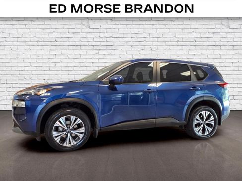 Used 2023 Nissan Rogue SV FWD image 2