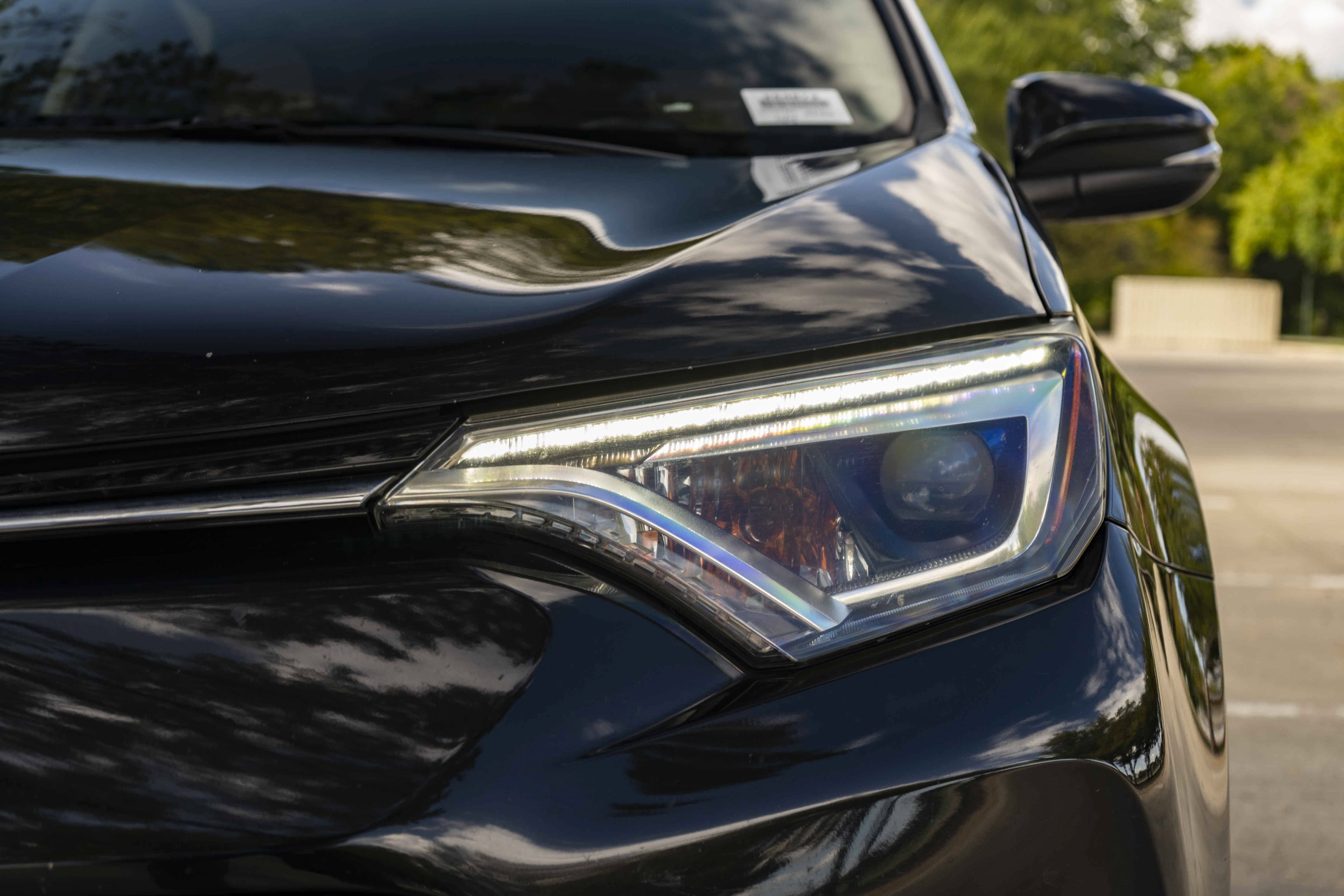 Used 2016 Toyota RAV4 Limited AWD/4WD image 11