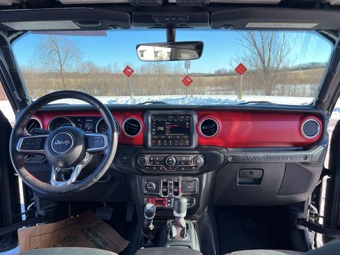 Used 2023 Jeep Wrangler Unlimited Rubicon w/ Dual Top Group image 19