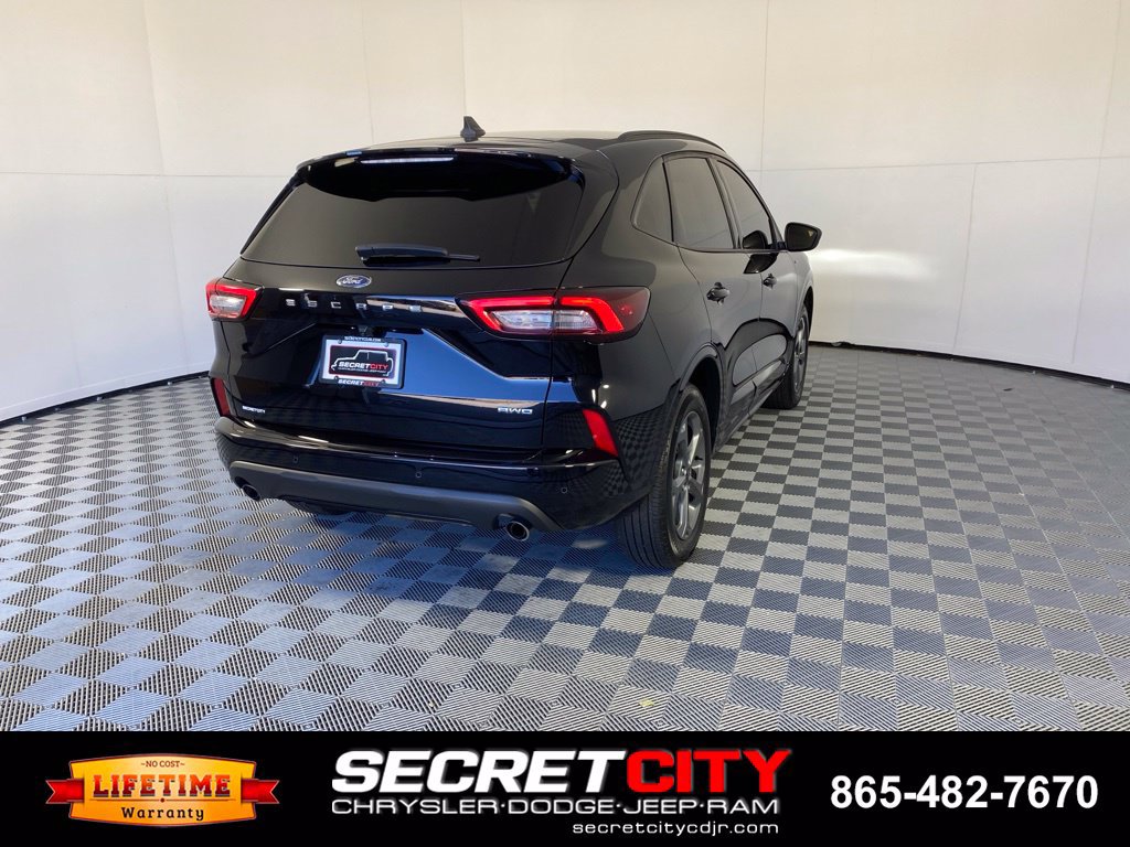 Used 2024 Ford Escape ST-Line w/ Tech Pack #1 AWD/4WD image 7