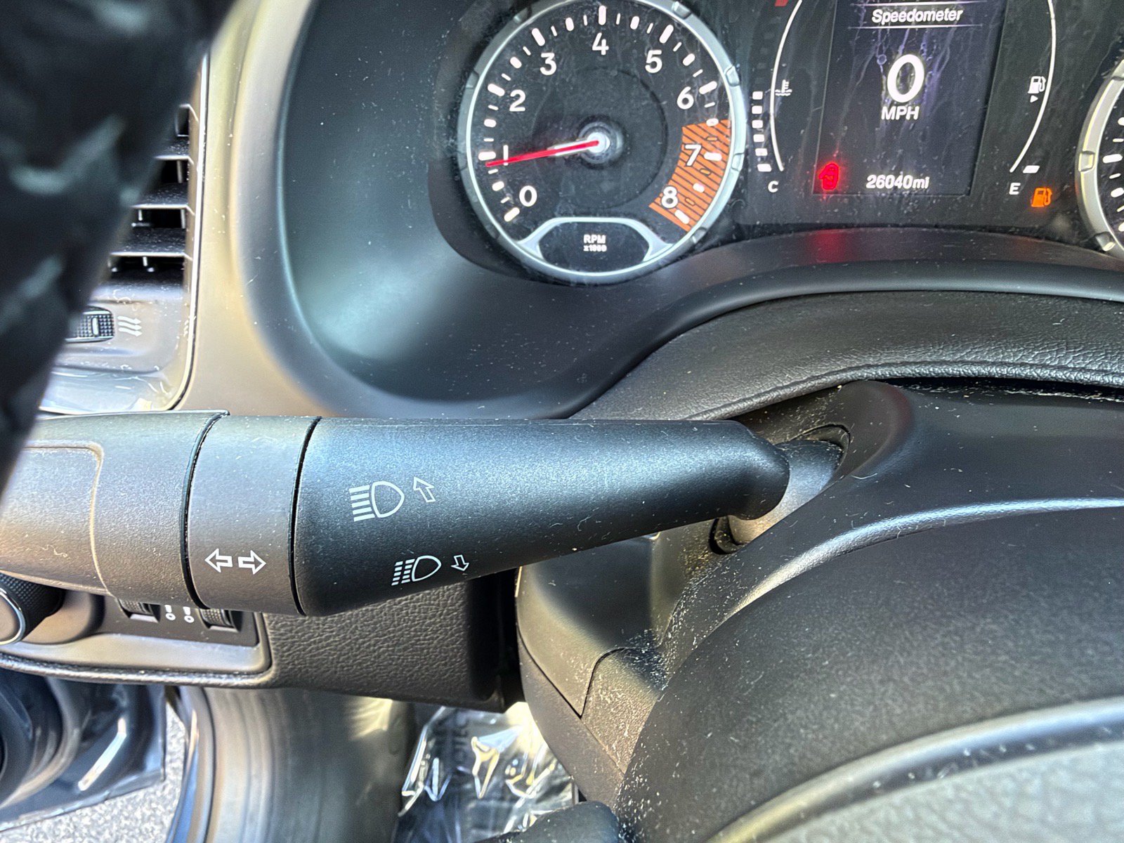 Used 2023 Jeep Renegade Latitude w/ Premium Group AWD/4WD image 28