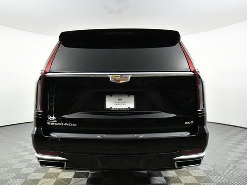 Used 2024 Cadillac Escalade ESV Premium Luxury w/ Performance Package image 4