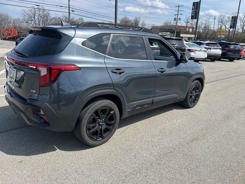 Certified 2024 Kia Seltos X-Line image 7