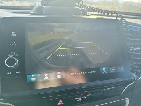 Used 2025 Honda Ridgeline TrailSport image 11