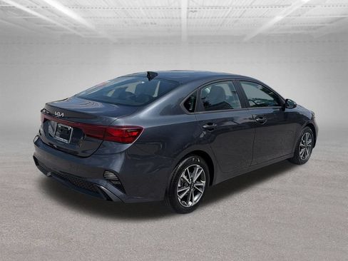 Used 2024 Kia Forte LXS FWD image 6