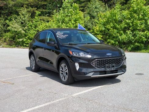 Certified 2022 Ford Escape SEL AWD/4WD image 2