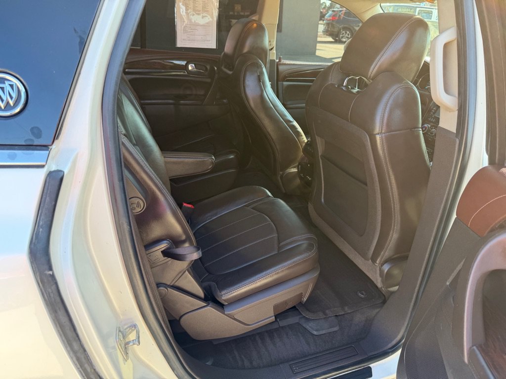 Used 2013 Buick Enclave Premium FWD image 15