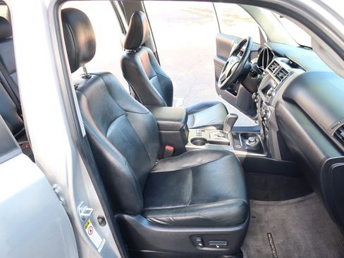 Used 2011 Toyota 4Runner Limited image 21