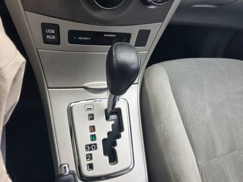 Used 2013 Toyota Corolla LE Special Edition image 33