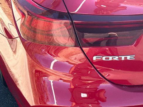 Used 2023 Kia Forte LXS w/ LXS Technology Package image 23