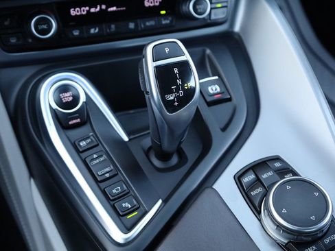 Used 2014 BMW i8 image 33