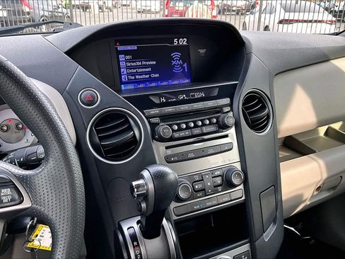 Used 2015 Honda Pilot SE image 6