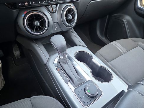 Used 2025 Chevrolet Blazer LT FWD image 25