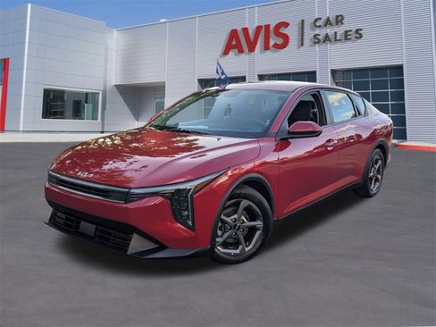 Used 2025 Kia K4 LXS image 1