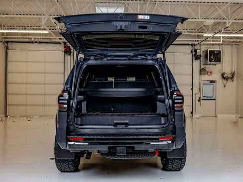 Used 2025 Toyota 4Runner TRD Pro AWD/4WD image 9