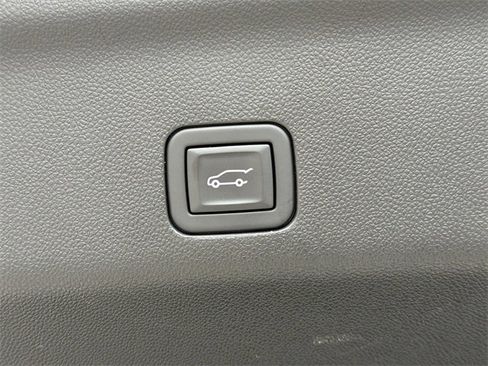 Used 2023 Chevrolet Tahoe High Country image 19