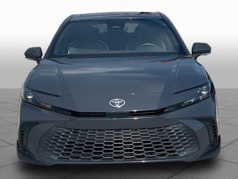 Used 2025 Toyota Camry SE w/ Multimedia Upgrade Package FWD image 4
