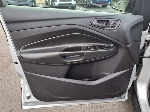 Used 2018 Ford Escape S image 26