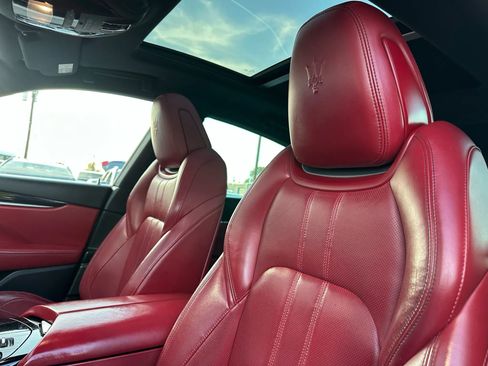 Used 2017 Maserati Levante Sport Utility 4D image 14