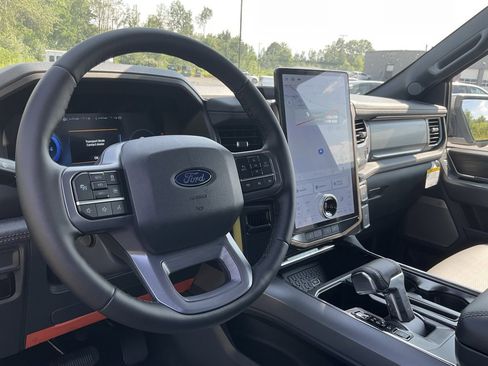 New 2025 Ford F150 Lightning Lariat image 9