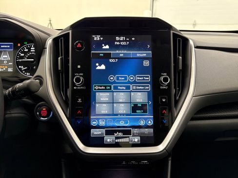 Used 2025 Subaru Crosstrek 2.0i Premium image 17