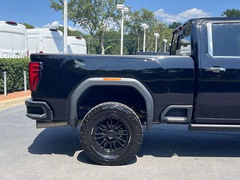 Used 2024 GMC Sierra 2500 Denali Ultimate AWD/4WD image 32