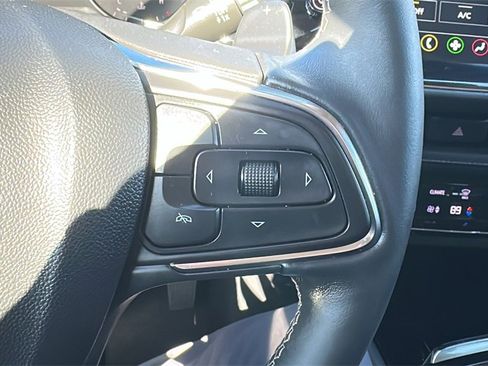 Used 2023 Buick Envision Preferred image 17