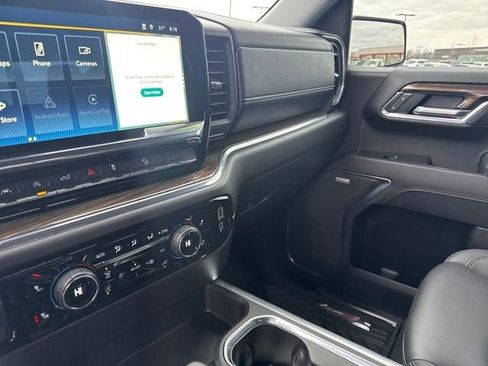 Used 2025 Chevrolet Silverado 1500 LT Trail Boss w/ Convenience Package II AWD/4WD image 26