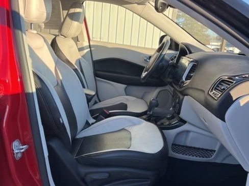 Used 2018 Jeep Compass Limited w/ Navigation Group AWD/4WD image 30