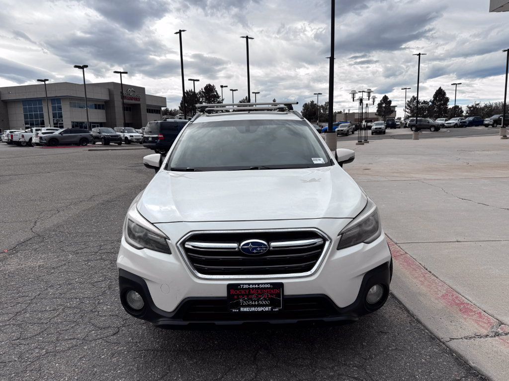 Used 2018 Subaru Outback 2.5i Touring w/ Popular Package #3 AWD/4WD image 3