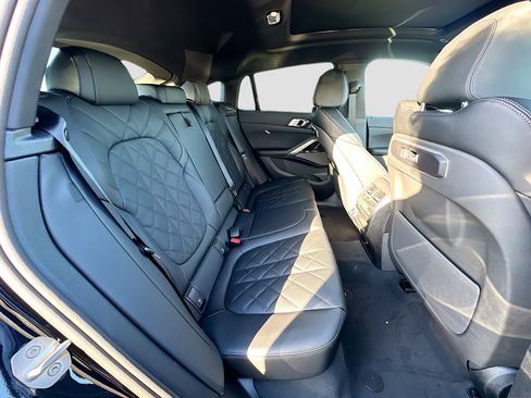 New 2026 BMW X6 xDrive40i image 22