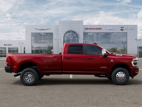 New 2026 RAM 3500 Laramie w/ Max Tow Package AWD/4WD image 22