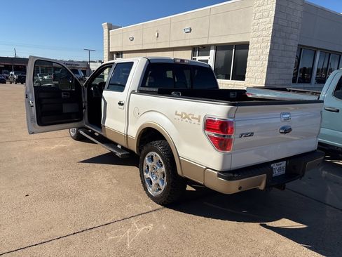 Used 2013 Ford F150 Lariat w/ Luxury Equipment Group image 2