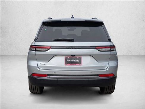 New 2026 Jeep Grand Cherokee Limited w/ Limited Altitude Package AWD/4WD image 7
