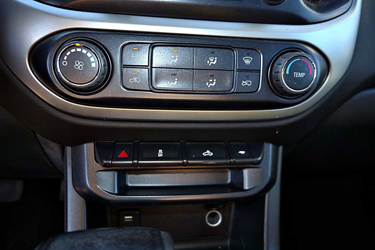 Used 2017 Chevrolet Colorado LT RWD image 19