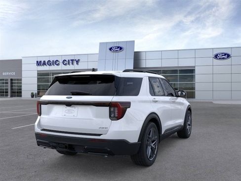New 2026 Ford Explorer ST-Line w/ ST-Line Street Pack AWD/4WD image 8