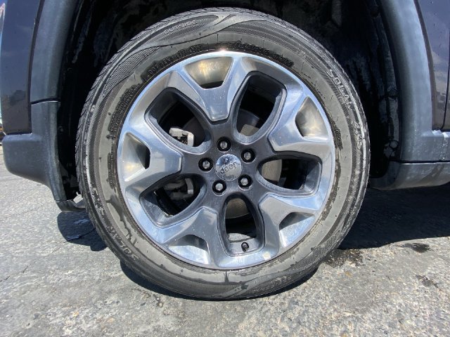 Used 2019 Jeep Compass Limited w/ Safety & Security Group AWD/4WD image 10