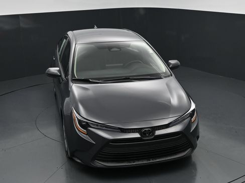 Used 2026 Toyota Corolla LE FWD image 34