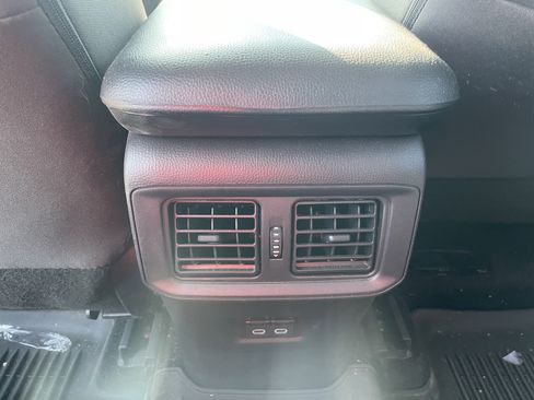Used 2025 Toyota RAV4 XLE w/ Convenience Package FWD image 23