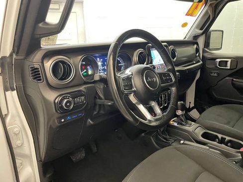 Used 2021 Jeep Wrangler Unlimited Rubicon 4xe w/ Steel Bumper Group AWD/4WD image 23