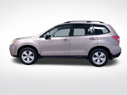 Used 2016 Subaru Forester 2.5i Premium w/ All-Weather Package AWD/4WD image 10