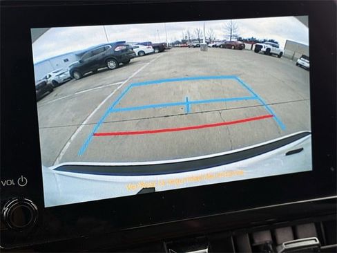 Used 2025 Toyota Corolla SE image 18