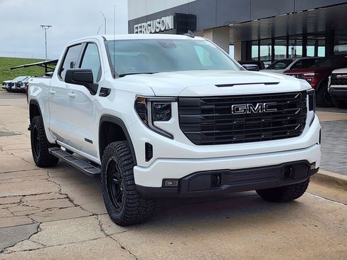 New 2026 GMC Sierra 1500 Elevation w/ LPO, Elevation Black Package AWD/4WD image 1
