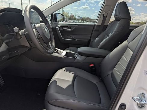 Certified 2025 Toyota RAV4 XLE Premium image 26