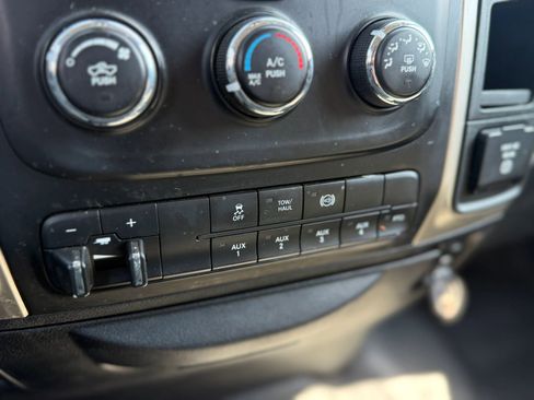 Used 2015 RAM 3500 SLT w/ Quick Order Package 29G SLT image 38